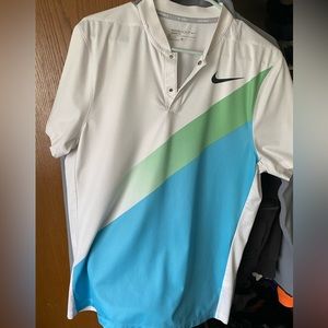 Nike golf shirt